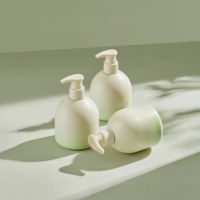 Flacon de lotion rond à épaule de 300 ml produit en usine, flacon en plastique PET, flacon pompe pour lotion cosmétique, gel douche