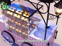 Attraktiver rosa Donut-Wagen, mobiles Brotstand-Design mit Glasvitrine, praktischer Fast-Food-Stand, Kuchenstand, Mall-RMU-Idee