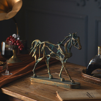 Nouvelle figurine de cheval en métal de style vintage, ornement décoratif, sculpture créative pour la décoration de la maison