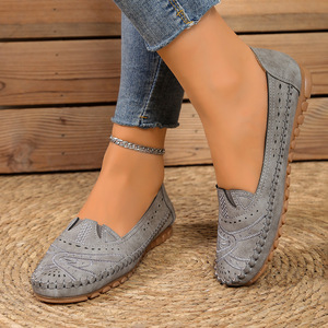 <span class=keywords><strong>Mocasines</strong></span> Perforados Bordados para <span class=keywords><strong>Mujer</strong></span>, Zapatos Planos de Moda de Tallas Grandes, Zapatos Casuales de Suela Suave para Venta al Por Mayor Personalizada - Product Image 4