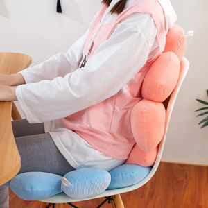 Coussin de siège en peluche super doux à motif petite marguerite pour bureau/voiture, conception épaissie, <span class=keywords><strong>cadeau</strong></span> d'anniversaire, lavable - Product Image 3
