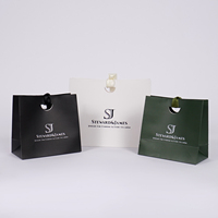 Sac en papier pliable de haute qualité pour emporter, avec ruban en satin, pour emballage cadeau de parfums et bougies