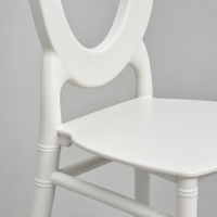Chaise de mariage ovale en résine blanche moderne pour salle à manger, banquet, hôtel, événementiel – Vente en gros, directement de l'usine