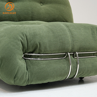 Fauteuil nordique design irrégulier en acier, style rétro français, rembourré en flanelle et éponge, idéal pour petit appartement moderne