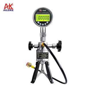 लीके106sg हैंडहेल्ड हाइड्रोलिक पंप समुद्री डिजिटल दबाव गेज alkc400h1 0 ~ 600बार दबाव रूपांतरण संयुक्त - Product Image 1