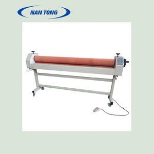 Laminateur à froid Nantong 1600 mm, électrique et manuel, double usage, machine de lamination de précision - Product Image 1