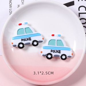 Breloques en résine de dessin animé autobus scolaire voiture de police ambulance camion bricolage décoration pour coque de té<span class=keywords><strong>l</strong></span>éphone - Product Image 2