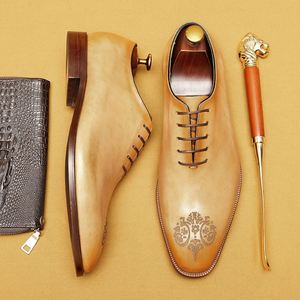 Chaussures Oxford en cuir de qualité supérieure pour hommes, style britannique, design sculpté, respirantes, légères, semelle antidérapante, chaussures habillées formelles - Product Image 1