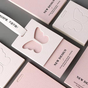 Hoogwaardige kledinghangtags op maat met logo, milieuvriendelijk roze speciaal textuurpapier, recycleerbare hangtag voor kleding - Product Image 2
