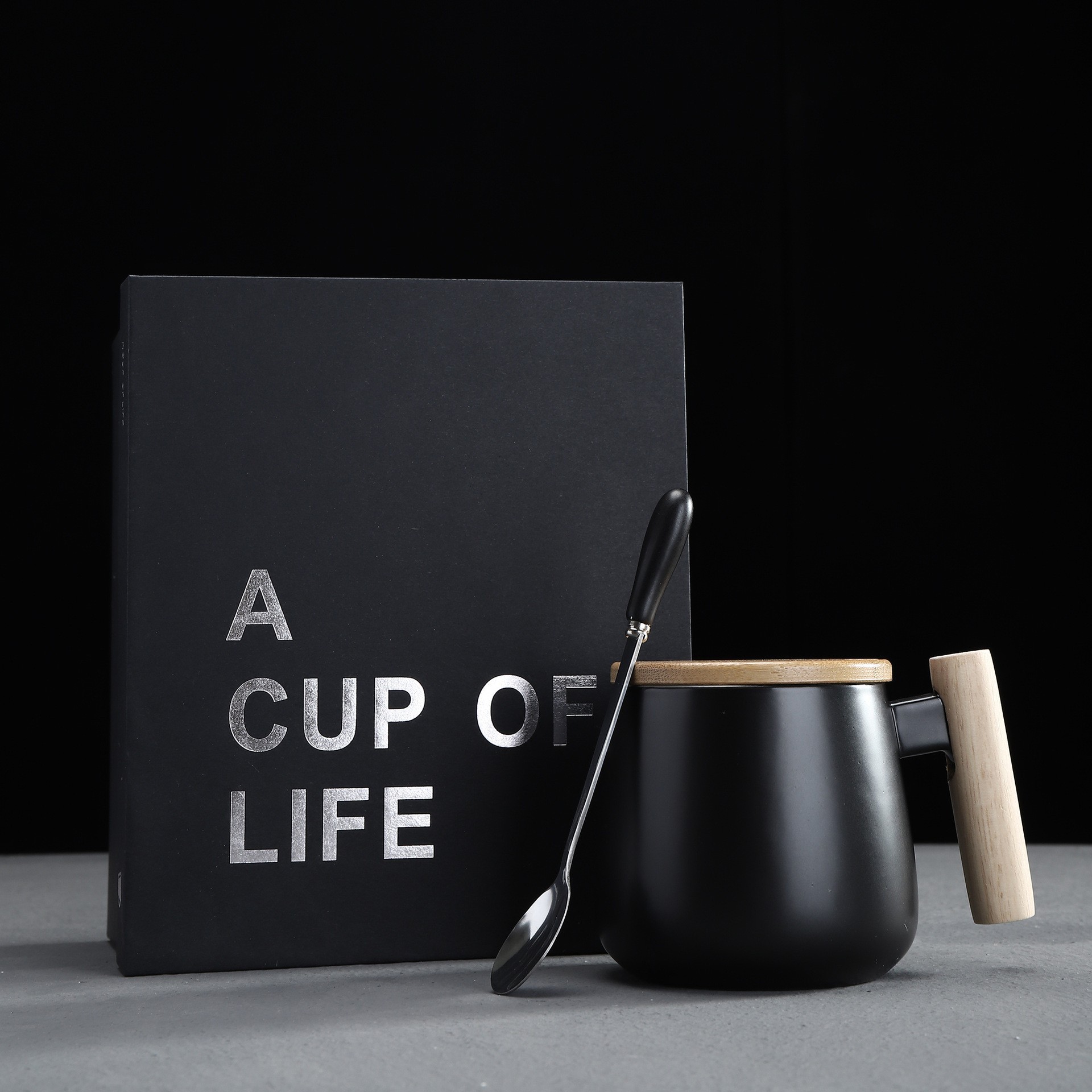 Coffret cadeau tasse noire
