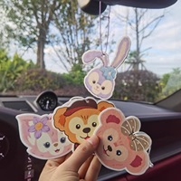 Les fabricants de RTS personnalisent les comprimés de parfum de voiture garde-robe pendants comprimés de parfum spot cartoon déodorant