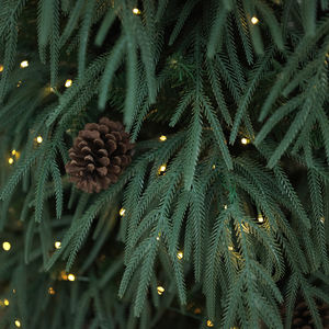 Sapin <span class=keywords><strong>de</strong></span> Noël Artificiel PE-<span class=keywords><strong>2022</strong></span> avec Lumières LED et Télécommande, Tension <span class=keywords><strong>de</strong></span> Sécurité - Aménagement <span class=keywords><strong>de</strong></span> Scène <span class=keywords><strong>de</strong></span> Centre Commercial <span class=keywords><strong>de</strong></span> Noël (Clôture Non Incluse) - Product Image 4