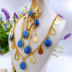 Parure de bijoux pour femme plaqué or 21 carats avec pendentif goutte d'eau et pompon, idéale pour mariage et soirée – Nouveauté tendance - Product Image 2