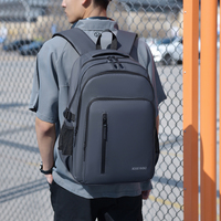 Sac à dos simple pour homme, imperméable, portable, minimaliste, décontracté, pour ordinateur portable, avec bandoulière arquée, fermeture éclair, en polyester