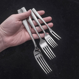 Offre Spéciale : Ensemble de Couverts Argentés Économiques pour Restaurant – Cuillères, Fourchettes et Couteaux en Acier Inoxydable Poli Miroir pour Mariages et Événements - Product Image 5
