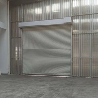 Volet roulant industriel minimaliste en aluminium, haute résistance au vent, pour supermarché et bâtiment extérieur