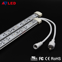 Barre LED rétroéclairée SMD3030 haute luminosité 14 LED/m DC12V/24V 160 °   Angle de faisceau IP20 à courant constant pour enseignes lumineuses