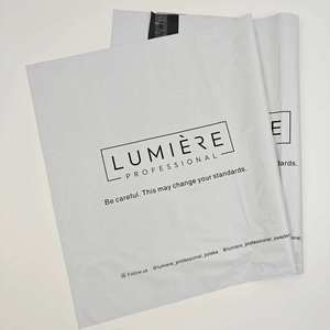 Bolsas de Envío Impermeables Ecológicas y Biodegradables de 2.5 Mil de Grosor, Impresas con Serigrafía, para Empaque de Ropa - Product Image 1