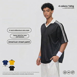 T-shirt sportiva da calcio da uomo, leggera e traspirante, con scollo a V, motivo a righe, vestibilità ampia, che assorbe l'umidità, ad asciugatura rapida, per allenamento - Product Image 4