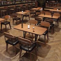 Ensembles de tables et de chaises commerciaux de style américain rétro pour bars, bars à cocktails, bars de lecture, salons de thé, cafés et restaurants