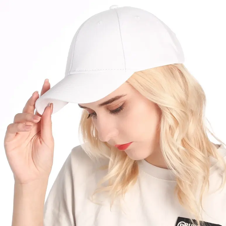 Yüksek kaliteli özel beyaz yeni boş düz pamuklu spor şapka 6 Panel beyzbol şapkası toptan için