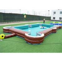 Table de billard humaine gonflable géante à motif bois rétro pour événements d'équipe d'entreprise et location de jeux de pétanque géants