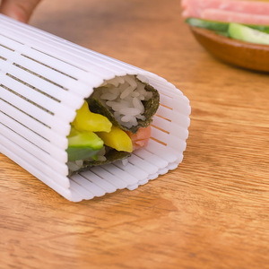 Tapis de rouleau de sushi en plastique lavable et réutilisable tapis de moule de rouleau de sushi bricolage - Product Image 6