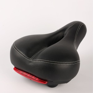Selle de vélo en cuir respirante et confortable avec ventilation creuse et amortisseur de chocs, idéale pour le VTT et les longues distances - Product Image 2