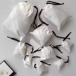 Bolsa de Lona de Algodón con Cordón para Joyería y Perfume, Estilo Moderno para Mujer, con Cierre Abierto y Logotipo Personalizado al por Mayor, Fabricada en China - Product Image 5