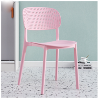 Chaise de salle à manger en plastique nordique maison Simple tabouret facile bureau arrière chaise de négociation réseau rouge Restaurant Table chaise Ins