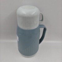 Thermos portable en plastique de 1,0 L pour la maison, vente en gros, maintien au chaud 12-24 heures, pour camping en extérieur, compatible lave-vaisselle, réutilisable, léger, sous vide