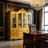 Bibliothèque de luxe européenne en bois massif, vitrine en verre sculptée dorée, armoire de rangement pour villa et maison, vente en gros