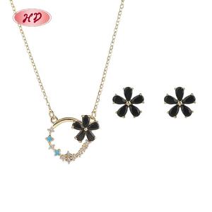 Parures de bijoux plaquées <span class=keywords><strong>or</strong></span> 18 carats en alliage de cuivre avec zirconiums noirs pour femmes, cadeaux d'anniversaire de mariage, collier et boucles d'oreilles - Product Image 1