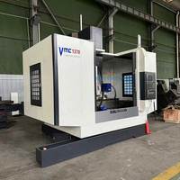 Centre d'usinage CNC VMC1370 automatique BT40 GSK, fraiseuse verticale à longue course pour le traitement de l'aluminium