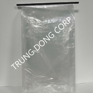 Bolsas de almacenamiento a granel tejidas PP laminadas BOPP sin imprimir hechas en Vietnam con bolsas de plástico de tira de fácil apertura - Product Image 1