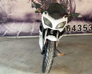 Moto Elettrica Sportiva Mika con Batteria 72V e Motore Brushless, Velocità Massima 110 km/h per Ciclismo Urbano e Viaggi - Product Image 4