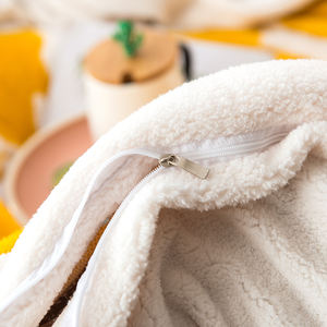 Velours d'hiver doux et chaud avec rhomboïde 4 pcs Ensemble de draps de lit jaune Vente en gros - Product Image 6