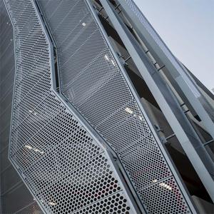Panneaux en maille métallique perforée en acier inoxydable d'épaisseur 0,5-10 mm avec services de découpe et de soudage pour applications décoratives - Product Image 3