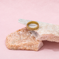 Fenny 18K Gold plattiert wasserdicht und anlaufsicher frei Mode zierliche Persönlichkeit breite Maschenkette Edelstahl Großhandel Schmuck