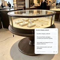Vitrine à bijoux éclairée par LED avec dimensions personnalisables, construction robuste, écologique et durable