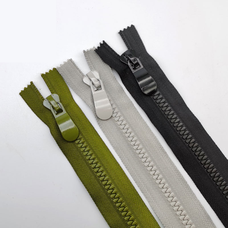2023, индивидуальная Высококачественная яркая Молния 8 # с большими зубцами, Большая пластиковая молния для одежды