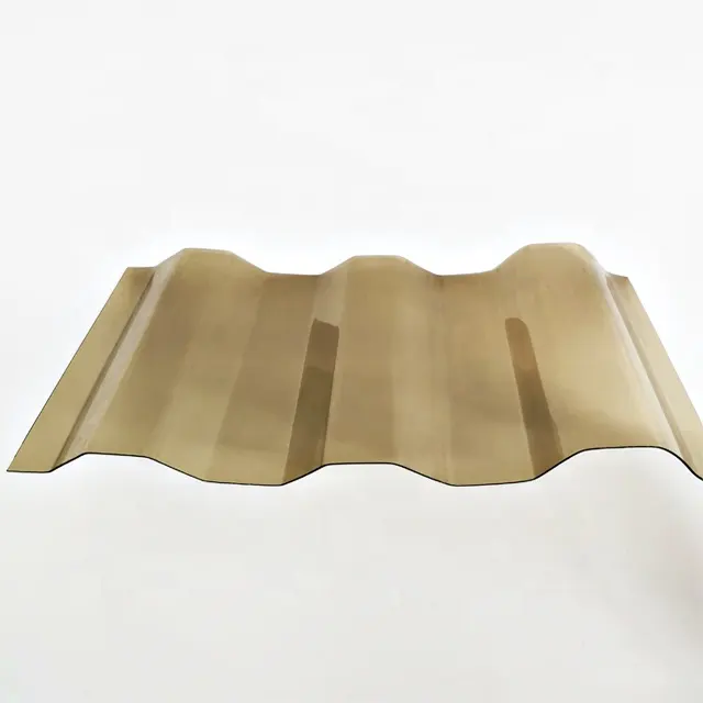 Matériau de toiture traitée aux uv feuille ondulée en polycarbonate