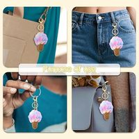 Colgante de helado de peluche colorido, bonito llavero de cono de helado simulado, decoración para bolso y pequeño regalo