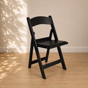 Chaise pliante confortable en résine noire - Design moderne, résistante à l'eau, pour repas en plein air, hôtels et villas - Product Image 1