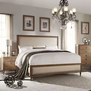 Lit double rétro en bois avec poteaux en spirale et tête de lit incurvée, style Wabi-Sabi pour chambre principale - Product Image 5