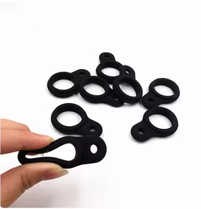 Boucle de transport portable en silicone pour bouteille d'eau, support de bouteille avec mousqueton en D pour le camping - Product Image 4