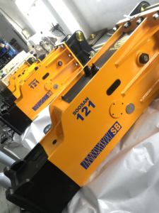 Marteau hydraulique SOOSAN SB121, type silencieux, pour démolition de roche, avec certification CE et garantie, pour excavatrices de 28 à 35 tonnes. - Product Image 6