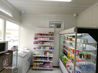 Kiosque commercial de café en conteneur préfabriqué personnalisé, boutique en conteneur à service libre, maison préfabriquée en verre au design professionnel