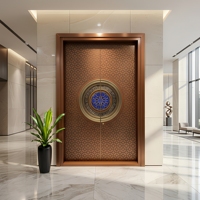 Puerta de Entrada Kalaishi con Aislamiento Térmico, Panel Texturizado Ondulado, Doble Seguridad, Aluminio, con Acabado Dorado