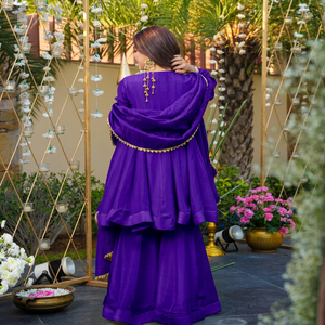 Chal de Seda Morado Bordado con Espejos, Prenda Tradicional India y Pakistaní para Mujer, para Todas las Temporadas - Product Image 3